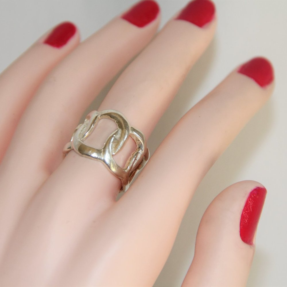Sterling Silver Interlocking Circle Band Ring - image 1